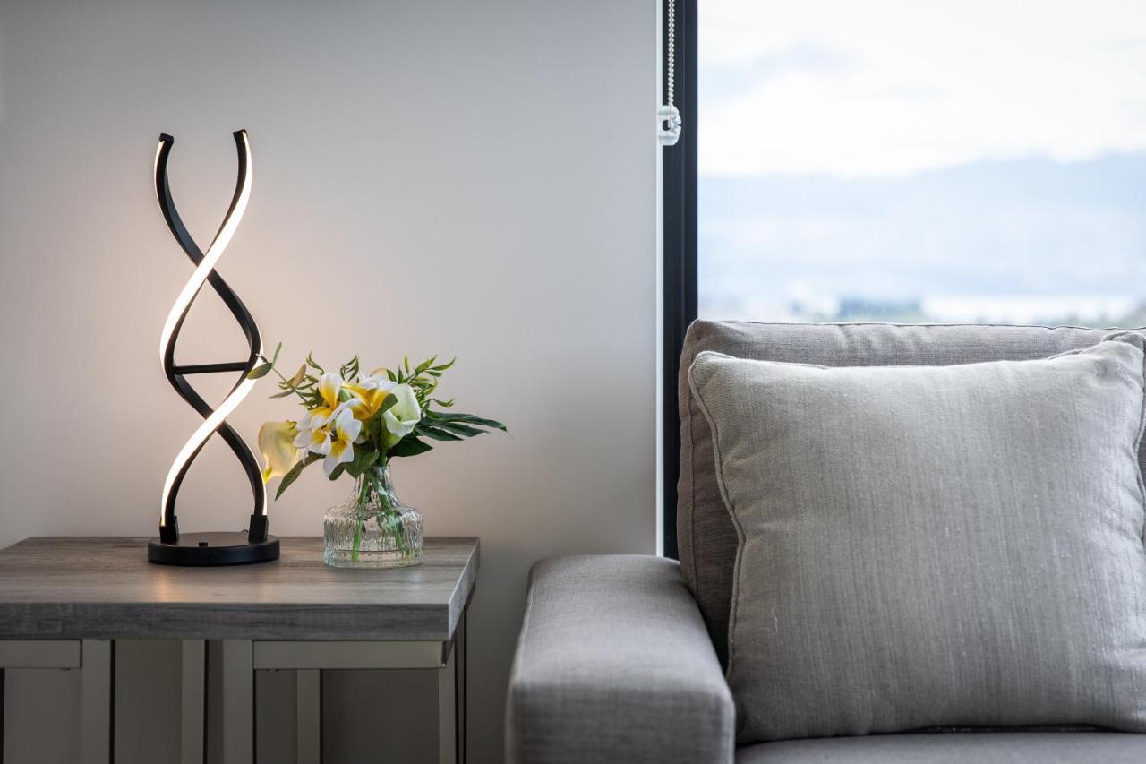 Brand New Luxury Downtown Near The Beach #13 Kelowna Exterior foto